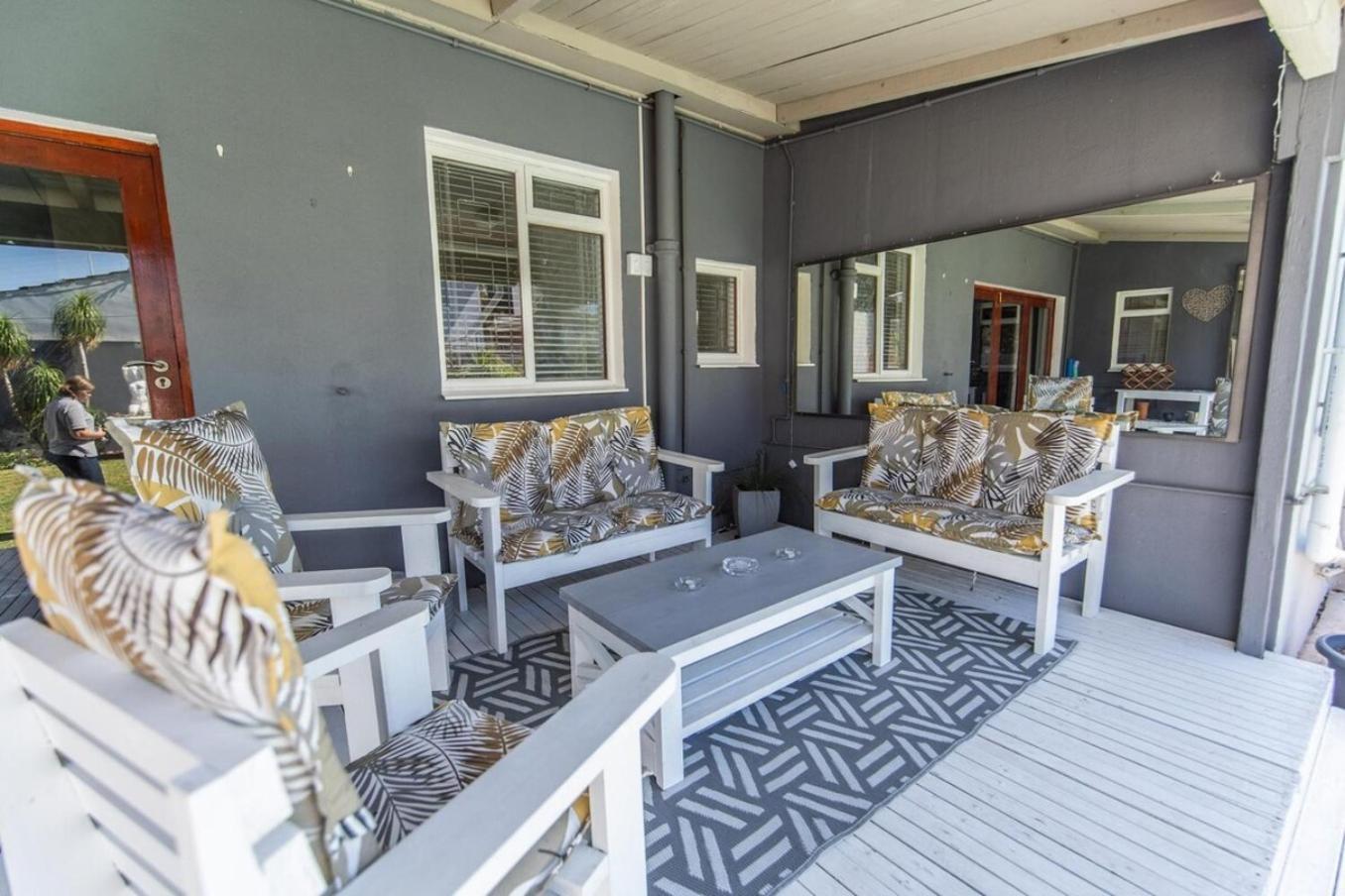 Luxury Living On Westview Βίλα Πορτ Ελίζαμπεθ Εξωτερικό φωτογραφία